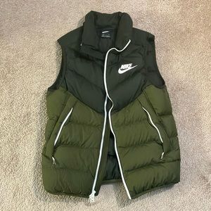 Used Nike Windrunner Puffer Vest Sz S